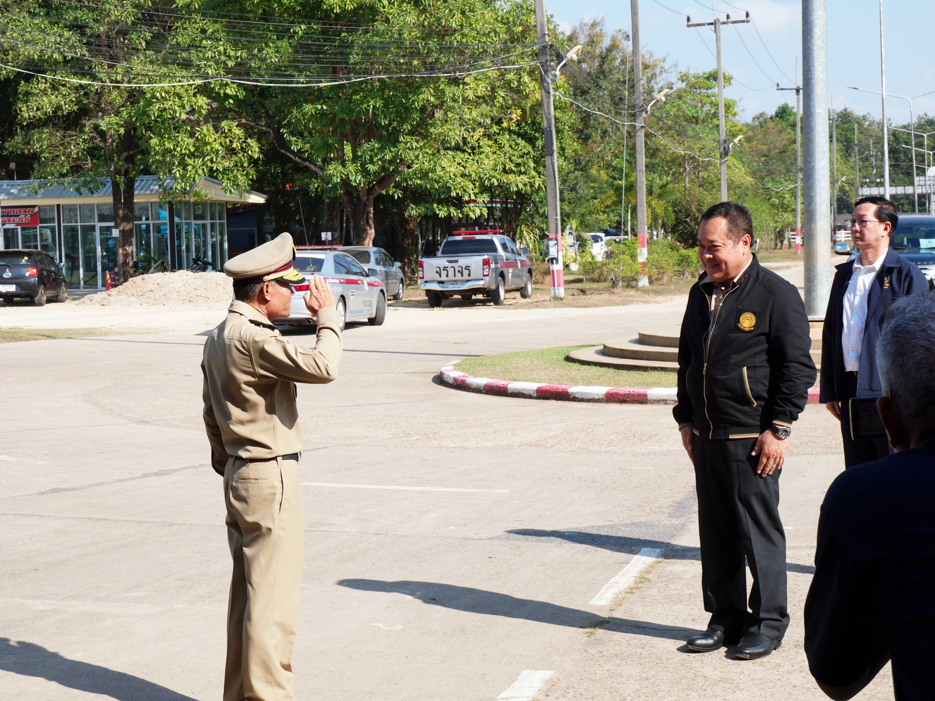 รัฐมนตรีว่าการกระทรวงยุติธรรมลงพื้นที่ติดตามผลการดำเนินงานด้านการสกัดกั้นยาเสพติด และการขับเคลื่อนการดำเนินงานป้องกันและแก้ไขปัญหายาเสพติด  ในพื้นที่จังหวัดนครพนม